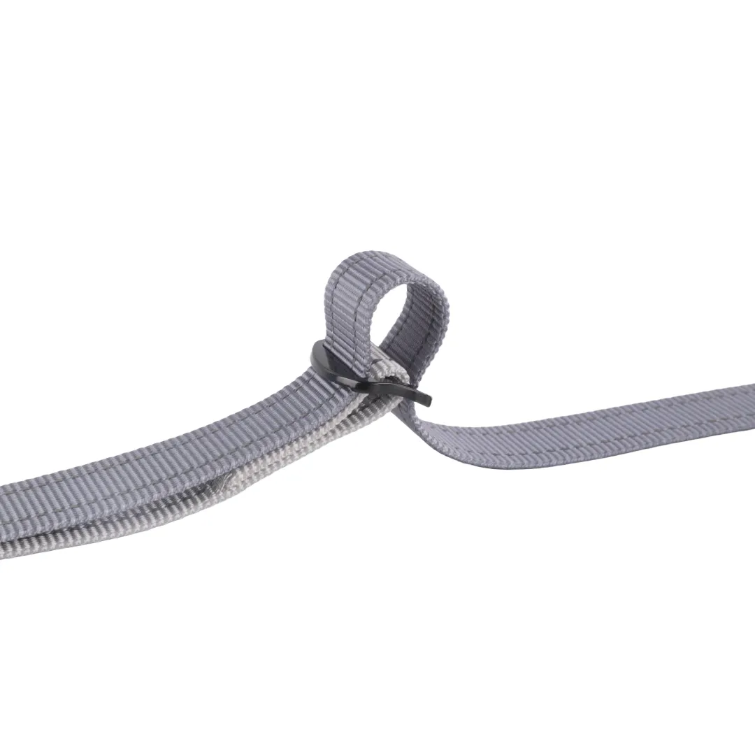 Safety, Style and Control in one lead. The 6 in 1 Reflective Lead With No Pull Technology.