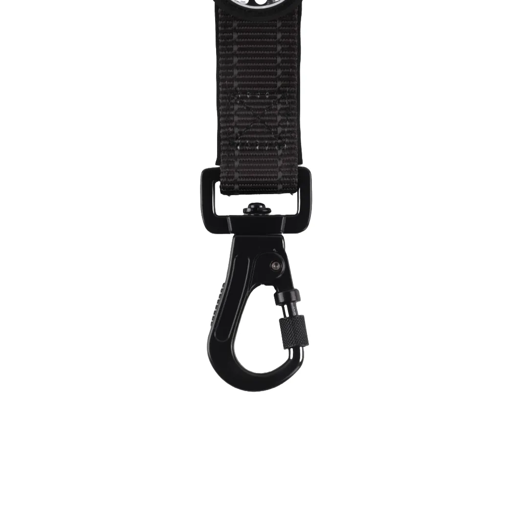 Safety, Style and Control in one lead. The 6 in 1 Reflective Lead With No Pull Technology.